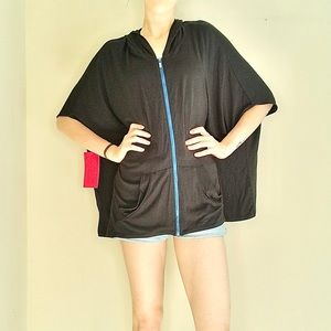 TWIGGY | Oversized Sleeveless Hoodie